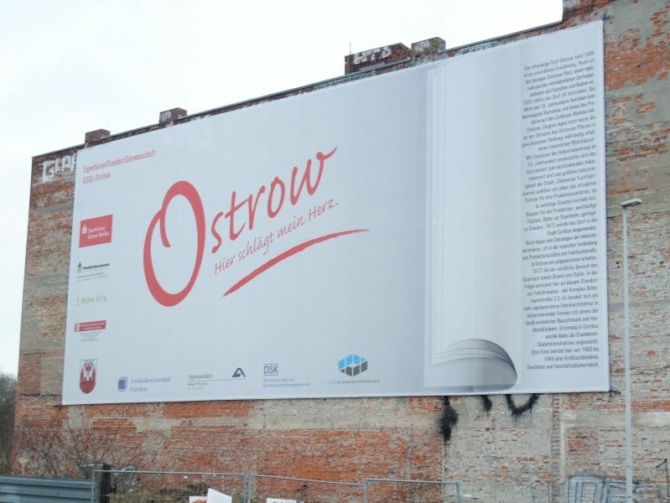 Reklama na billboardzie – jakie czynniki wpływają na jej skuteczność?