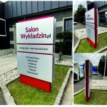 Pylon reklamowy salonu wykładzin