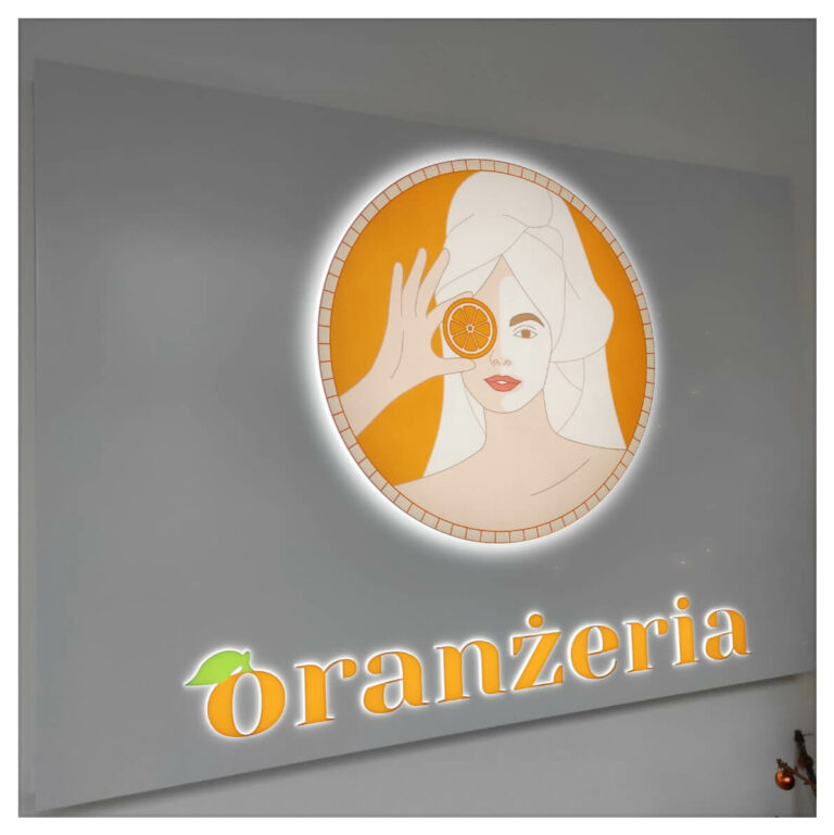 Neon LED czy klasyczny neon szklany – która reklama świetlna sprawdzi się lepiej?